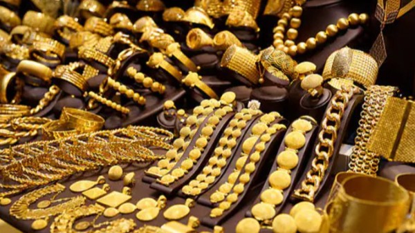 Gold Rates Surged at MCX as 24K 22K and 18K Climbed Record Level after dollar index eased cheaper Gold Rates Surged at MCX as 24K 22K and 18K Climbed Record Level after dollar index eased cheaper