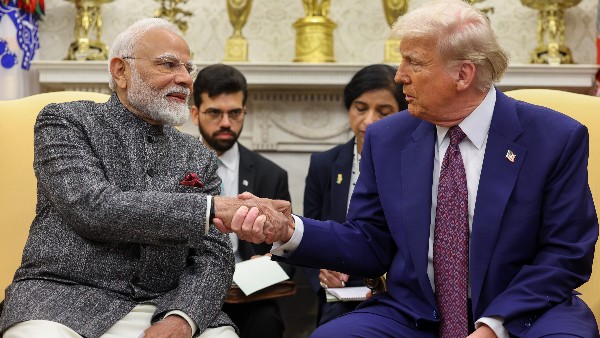 India Could Face Up to 100 Percent Tariffs on Russian Energy Purchases after US Senate Passes Bill India Could Face Up to 100 Percent Tariffs on Russian Energy Purchases after US Senate Passes Bill