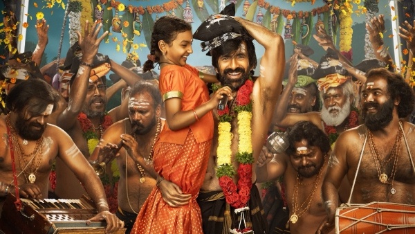 Ravi Teja Irumudi Movie Breaks All-Time Regional Record on BookMyShow surpassing Chiranjeevi Ravi Teja Irumudi Movie Breaks All-Time Regional Record on BookMyShow surpassing Chiranjeevi