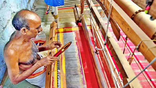 Nethanna Sevalo scheme AP Handlooms Minister Savitha urges eligible weavers to apply before August 5 evening Nethanna Sevalo scheme AP Handlooms Minister Savitha urges eligible weavers to apply before August 5 evening