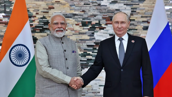 PMModi Key meeting between PM Modi and Putin Modi conveys message to Putin to end the unending war PMModi Key meeting between PM Modi and Putin Modi conveys message to Putin to end the unending war