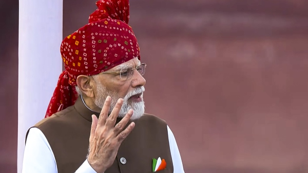 PM Modi 13th Independence Day Speech India Transformed from Fragile Five to Global Leader
