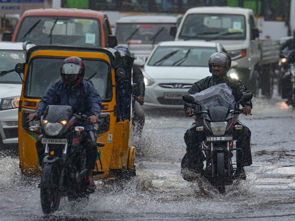 AP Telangana rains IMD predicts light to moderate rains in several districts of AP Telangana