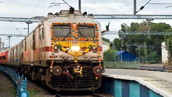 South Central Railway Upgrade Kacheguda- Tiruchanur Weekly Express as Regular service From August 20 South Central Railway Upgrade Kacheguda- Tiruchanur Weekly Express as Regular service From August 20