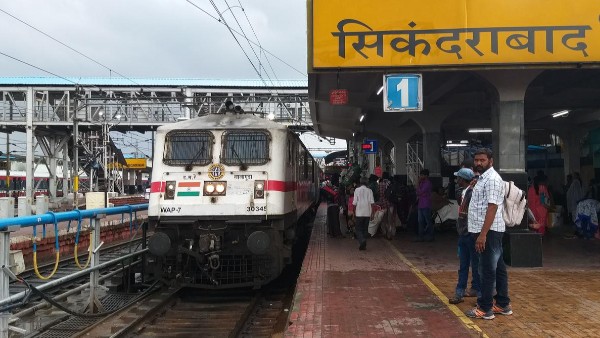 SC Railway Partners with IIT-Hyderabad for Advanced Traffic Studies at Secunderabad and Lingampalli SC Railway Partners with IIT-Hyderabad for Advanced Traffic Studies at Secunderabad and Lingampalli
