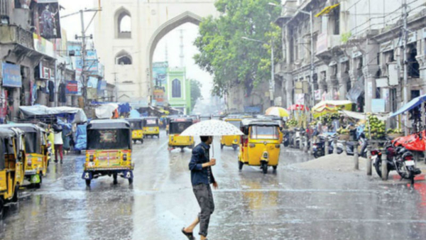 Telangana rains IMD issues heavy rain alert for next three days due to Bay of Bengal surface Telangana rains IMD issues heavy rain alert for next three days due to Bay of Bengal surface