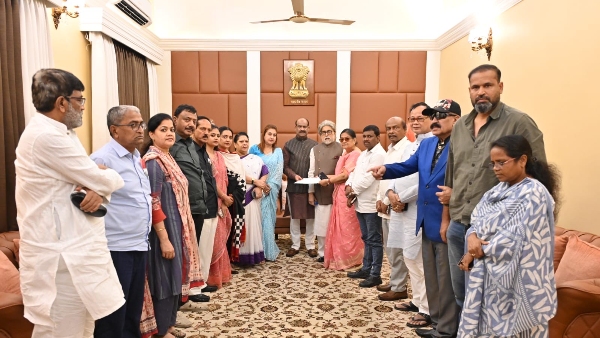 Lok Sabha Gives TMC Rebels 7 Days to Respond to Disqualification Move