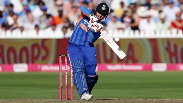 Duleep Trophy 2026 Vaibhav Sooryavanshi Shines with Ball Surprises Ishan Kishan Full Details Here Duleep Trophy 2026 Vaibhav Sooryavanshi Shines with Ball Surprises Ishan Kishan Full Details Here