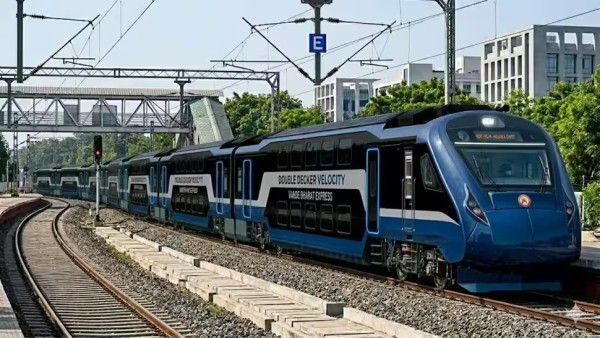 railways-plans-phased-introduction-of-vande-bharat-double-decker-trains-on-select-routes-here-the-d railways-plans-phased-introduction-of-vande-bharat-double-decker-trains-on-select-routes-here-the-d