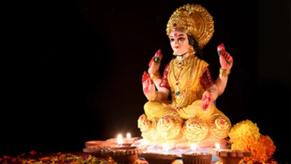 Varalakshmi Vrat 2026 on August 21 Friday know wealth and good life to whom in12 zodiac signs