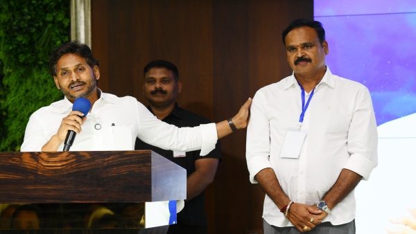 ys-jagan-moving-with-new-strategies-for-upcoming-local-body-elections-key-directions-for-party-lead