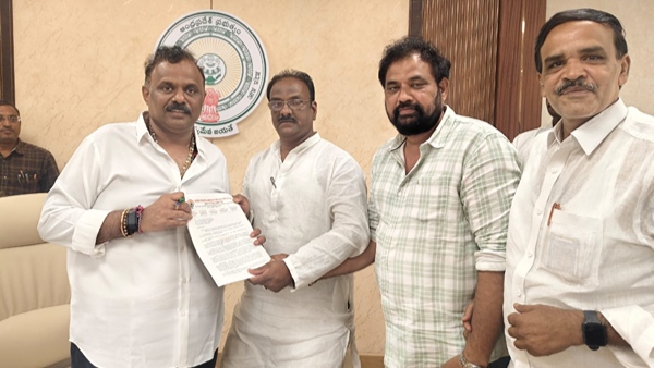 AP Employees Step Up Pressure on Government Announce Protests Will Continue Despite Tomorrow s Talks