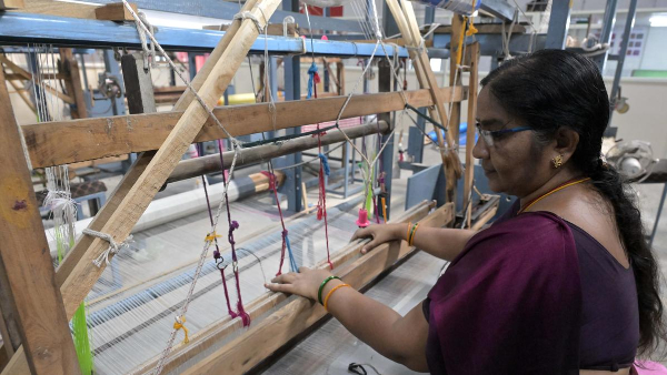 AP Weaver Pension Scheme AP govt approving new pensions for handloom weavers aged 50 and above AP Weaver Pension Scheme AP govt approving new pensions for handloom weavers aged 50 and above