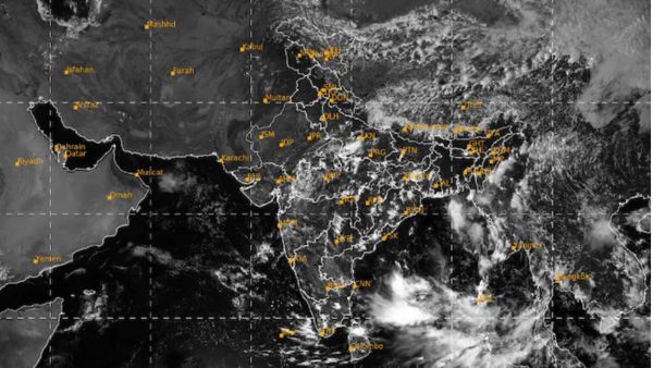 Monsoon Retreat Begins As New Bay Of Bengal System Brings Heavy Rain And Thunderstorms To South India Monsoon Retreat Begins As New Bay Of Bengal System Brings Heavy Rain And Thunderstorms To South India