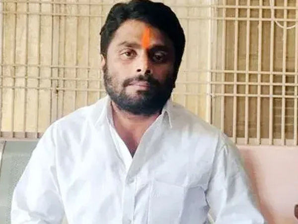 Srikakulam YSRCP leader Tammineni sitaram son comments against own party leads to new controversy Srikakulam YSRCP leader Tammineni sitaram son comments against own party leads to new controversy