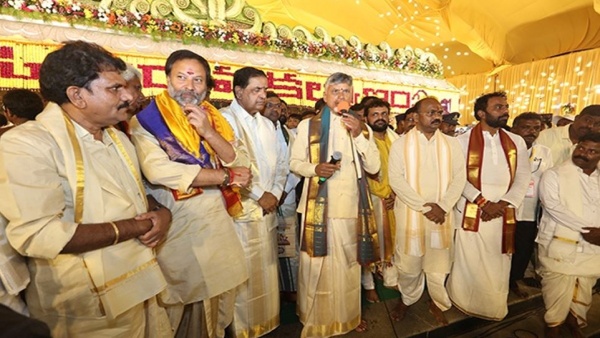 cm-chandrababu-to-present-pattu-vastrams-to-lord-venkateswara-at-tirumala-today-review-on-ttd