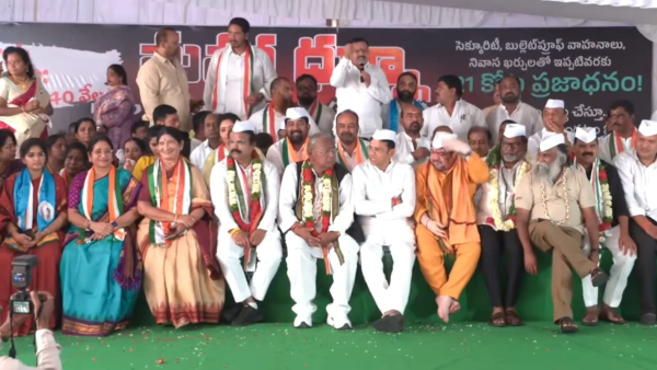 congress maha dharna Minister Sridhar Babu slams kcr for not attending assembly demands to resign