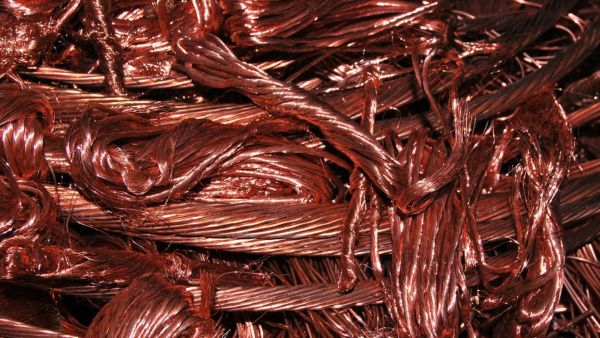 Copper Rally Hits Unprecedented Peak Driven by US Tariff Speculation and Shrinking Global Inventory Copper Rally Hits Unprecedented Peak Driven by US Tariff Speculation and Shrinking Global Inventory