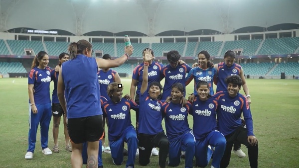 Harmanpreet Kaur Viral Video Water Bottle Celebration After Asia Cup 2026 Win over Sri Lanka Details