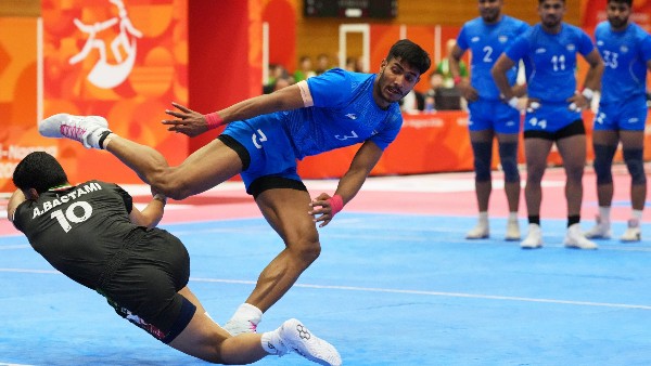 Indian Men s Kabaddi Team clinching Gold Medal after thrilling battle against Iran 40-34 in finals Indian Men s Kabaddi Team clinching Gold Medal after thrilling battle against Iran 40-34 in finals