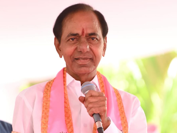 Ponguleti Srinivasa Reddy Targets KCR Family Over Land Holdings Controversy reveals the details with documents