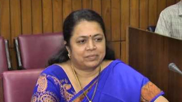 Konda Surekha Exit Benefits Gundu Sudharani as kuda chairman caste equations and Padmashali Politics Konda Surekha Exit Benefits Gundu Sudharani as kuda chairman caste equations and Padmashali Politics