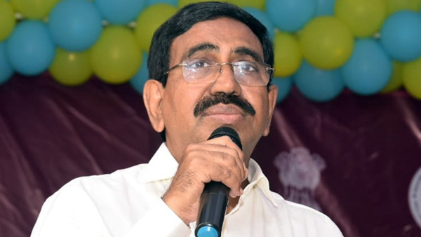 AP heavy rains Ministers directs officials to stay alert for heavy rains holidays for schools in rain affected districts