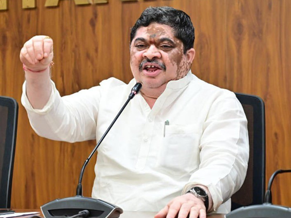 Minister Ponnam Prabhakar announces new bus terminals in Hyderabad city explains the projects plans
