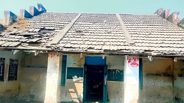 Dangerous School Buildings In AP Palnadu District Authorities Order Demolition Of 146 Unsafe Structures