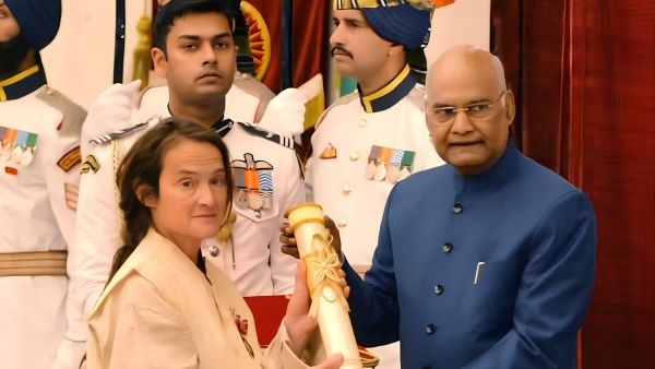 German Tourist Who Came To India In 1978 Becomes Padma Shri Winner Sudevi Mataji Caring For 2500 Cows German Tourist Who Came To India In 1978 Becomes Padma Shri Winner Sudevi Mataji Caring For 2500 Cows