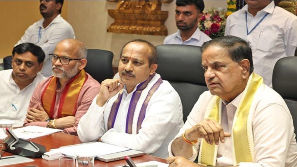 ttd-to-introduce-2-lakh-life-insurance-scheme-for-pilgrims-who-die-of-natural-causes-in-tirumala ttd-to-introduce-2-lakh-life-insurance-scheme-for-pilgrims-who-die-of-natural-causes-in-tirumala