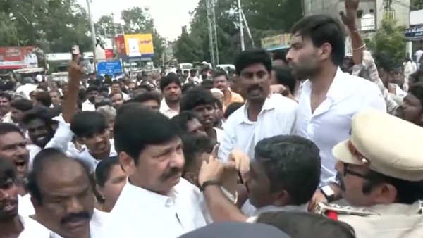 YSRCP Leaders Protest Outside SAAP Office in Vijayawada Police deployed maintain law and order