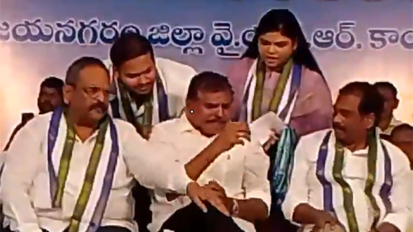 ysrcp-leader-botsa-satyanarayana-clarifies-over-his-party-changing-speculations-made-key-comments ysrcp-leader-botsa-satyanarayana-clarifies-over-his-party-changing-speculations-made-key-comments