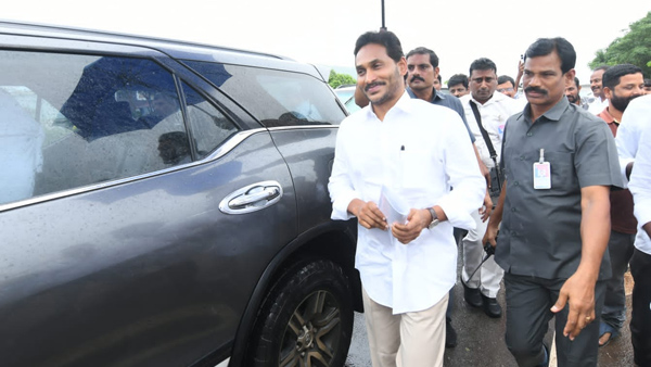 ysrcp-chief-ys-jagan-planning-for-protest-in-delhi-against-dsc-irregularities-as-latest-discussions ysrcp-chief-ys-jagan-planning-for-protest-in-delhi-against-dsc-irregularities-as-latest-discussions