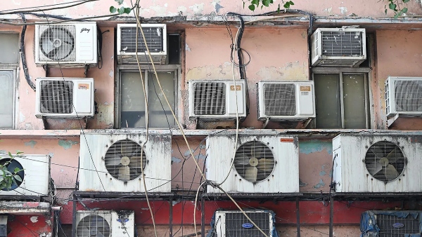 AC pollution Rising Air Conditioner Use Fuels Global Warming Warns of Temperature Rise by 2050 AC pollution Rising Air Conditioner Use Fuels Global Warming Warns of Temperature Rise by 2050