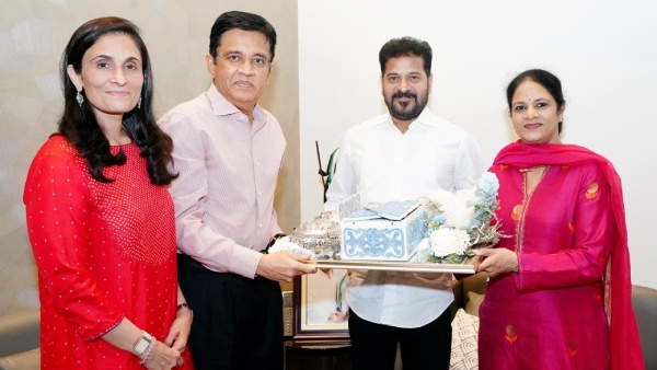 Kalanithi Maran Invites Telangana CM Revanth Reddy to Kavya Maran and Anirudh Ravichander Wedding Reception Kalanithi Maran Invites Telangana CM Revanth Reddy to Kavya Maran and Anirudh Ravichander Wedding Reception