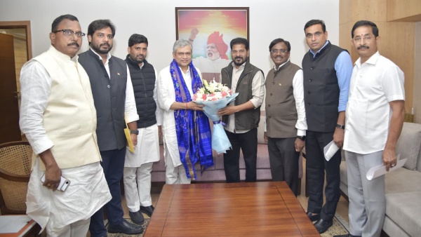 Regional Ring Rail Around Hyderabad CM Revanth Reddy Meets Railway Minister Ashwini Vaishnaw Regional Ring Rail Around Hyderabad CM Revanth Reddy Meets Railway Minister Ashwini Vaishnaw