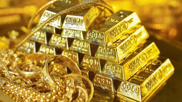 Gold and silver prices in India regain as 24K 22K and 18K trading at Higher at MCX as Swings today