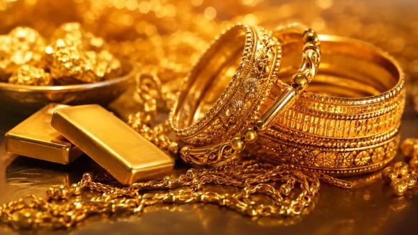 Gold and silver prices in India at MCX edged high as 24K 22K and 18K trading marginal increase Gold and silver prices in India at MCX edged high as 24K 22K and 18K trading marginal increase