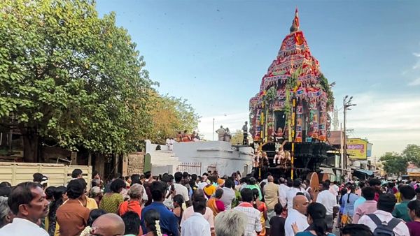 Kanchipuram Temple Chariot Enters Dalit Locality After 42 Years Historic Trial Run Held in Tamil Nadu Kanchipuram Temple Chariot Enters Dalit Locality After 42 Years Historic Trial Run Held in Tamil Nadu