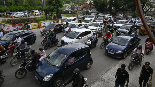 KBR Park Project Cancelled One-Way Traffic Plan Controls traffic Saves Over Rs 1 090 Crore for GHMC