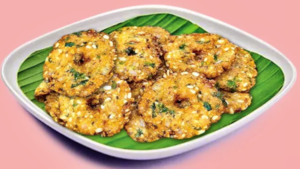 Makka garelu recipe Know the authentic Telangana style Makkagarelu crispy corn vada recipe