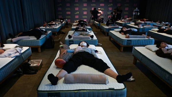 MattRace An innovative sleeping competition called is held in Japan win and get a prize of 14 lakh MattRace An innovative sleeping competition called is held in Japan win and get a prize of 14 lakh