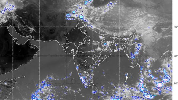 IMD Issues Heavy Rainfall Alert Across Uttar Pradesh Northeast India and Southern States for Today IMD Issues Heavy Rainfall Alert Across Uttar Pradesh Northeast India and Southern States for Today