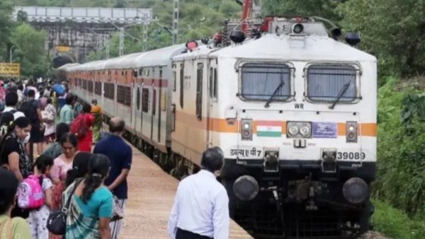 SC Railway to run Special Trains From Charlapalli to Nagercoil to clear Festive Extra rush of Passengers SC Railway to run Special Trains From Charlapalli to Nagercoil to clear Festive Extra rush of Passengers