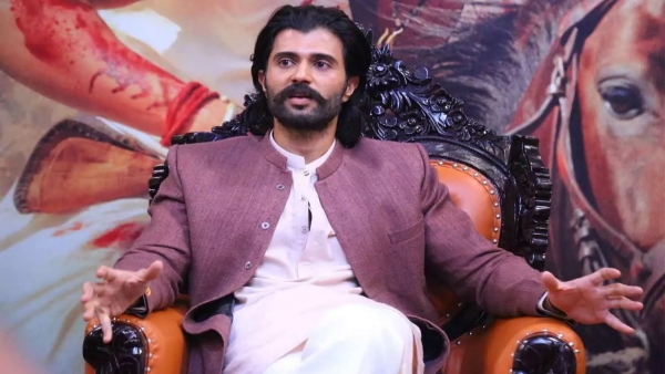 VijayDeverakonda to take a break from action a new plan for family audiences new movie with vikram VijayDeverakonda to take a break from action a new plan for family audiences new movie with vikram