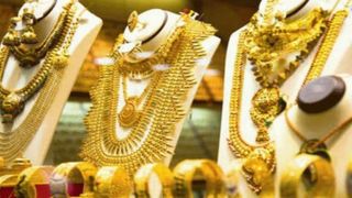 పాతాళానికి పసిడి ధరలు