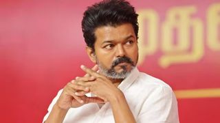 విజయ్ కు వారి మద్దతు అడ్డుకుంటున్న 'అదృశ్య శక్తి'-సైలెంట్ ఆపరేషన్..!!