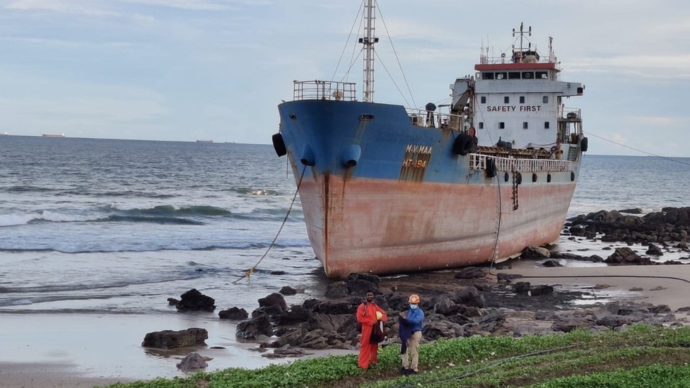 విశాఖ తీరంలో బంగ్లాదేశ్ నౌక