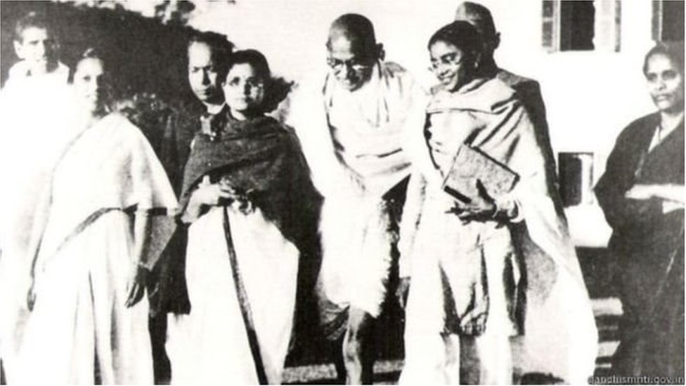 గాంధీ గాంధీ